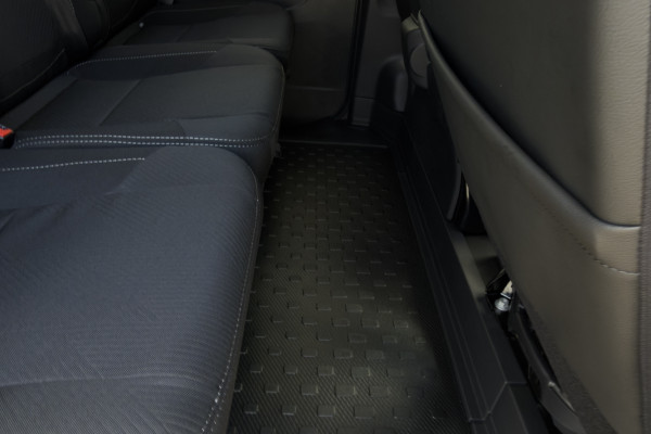 2025 Renault Trafic X82 Crew Lifestyle Van Image 12