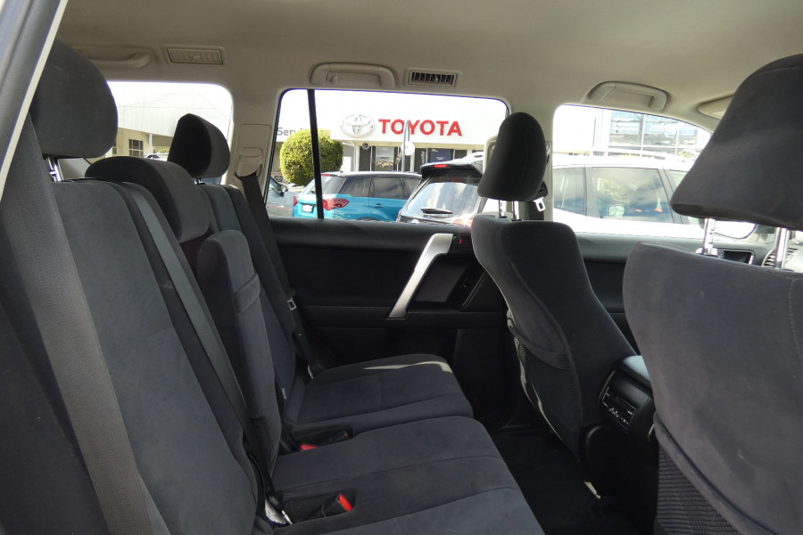 2023 Toyota LandCruiser Prado GDJ150R GXL SUV Image 11