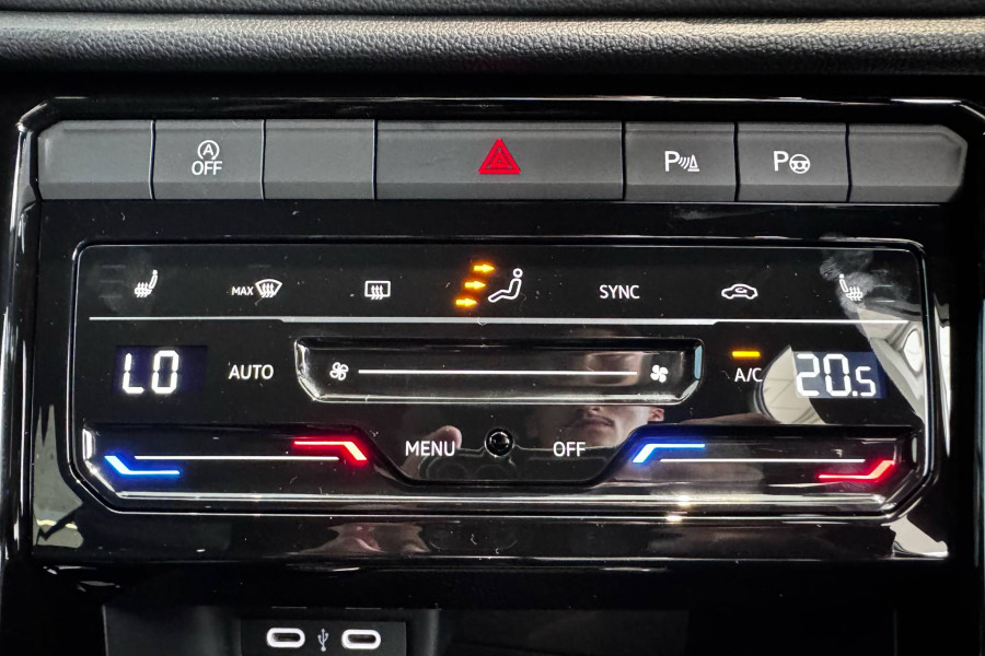 2025 Volkswagen T-Roc D11 140TSI R-Line with Sunroof  SUV Image 18