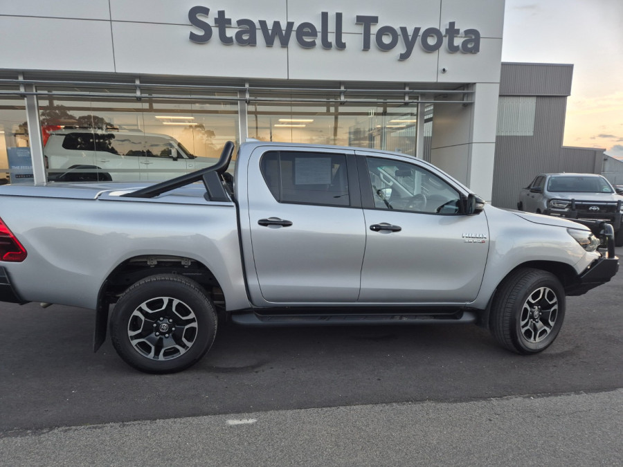 2024 Toyota HiLux GUN126R SR5 48V Ute Image 16