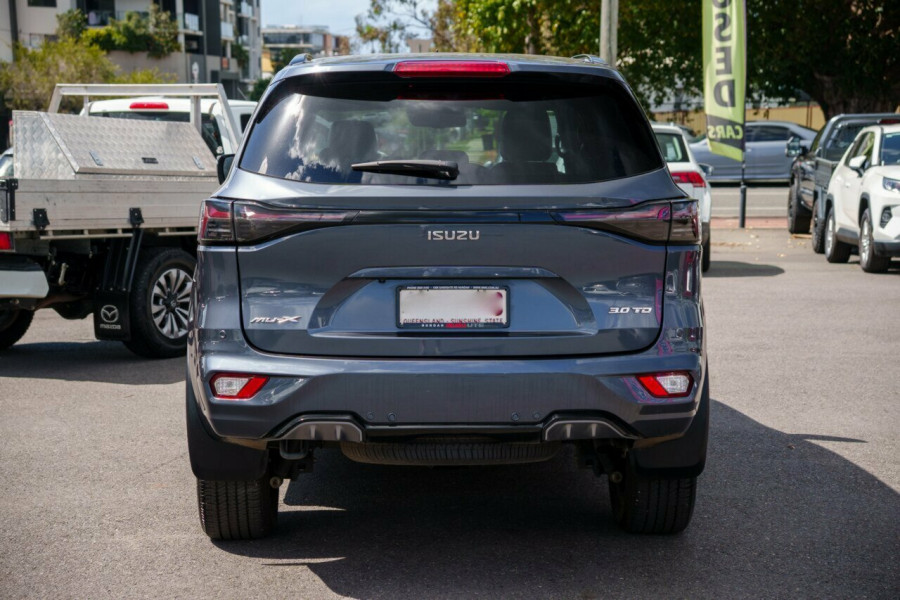 2025 MY25.5 Isuzu MU-X RJ LS-T SUV Image 3