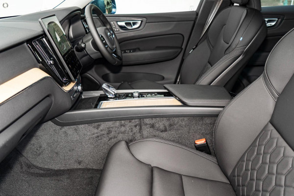 2026 Volvo XC60 UZ Plus B5 Bright SUV Image 9