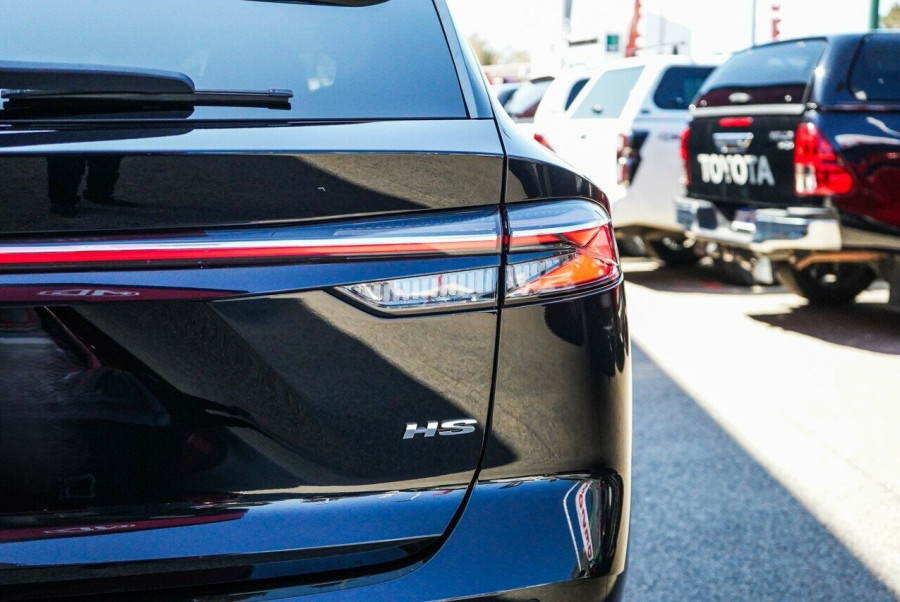 2025 MG HS AS33 Essence SUV Image 17