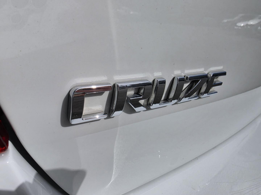 2012 MY13 Holden Cruze JH Series II CD Hatch Image 12