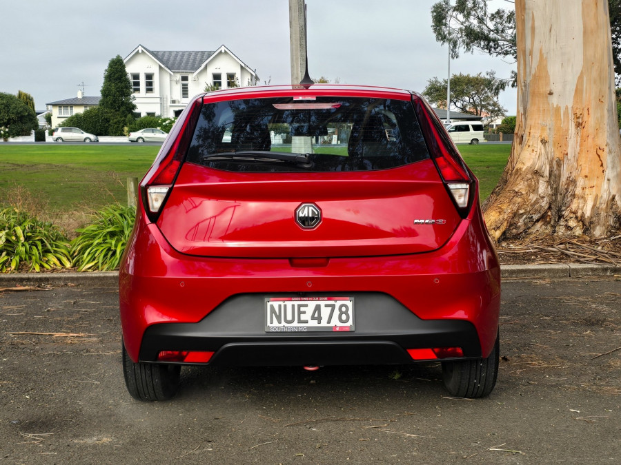 2021 MG MG3 SZP1 Core Hatch Image 4