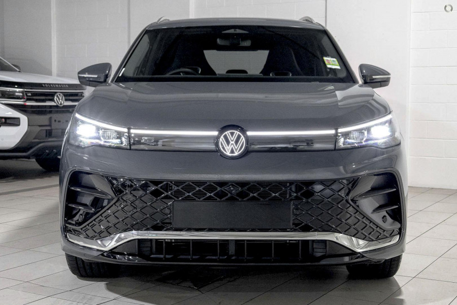 2026 Volkswagen Tiguan CT 150TSI R-Line SUV Image 2