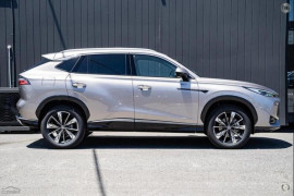 2025 MG HS AS33 Essence SUV