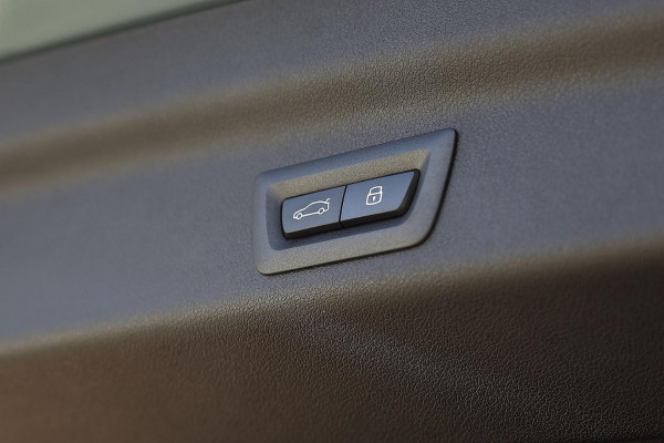2025 BMW X1 U11 sDrive18i SUV image 9