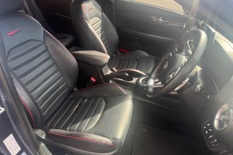 2021 MY1  Kia Cerato BD GT Hatch Image 12
