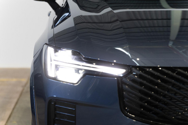 2026 Volvo XC90 L Series Ultra B5 Dark SUV Image 10