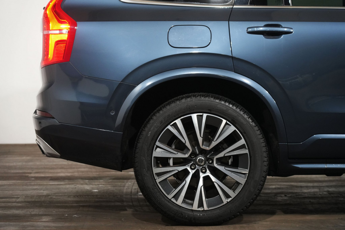 2021 Volvo XC90 L Series T6 Momentum SUV