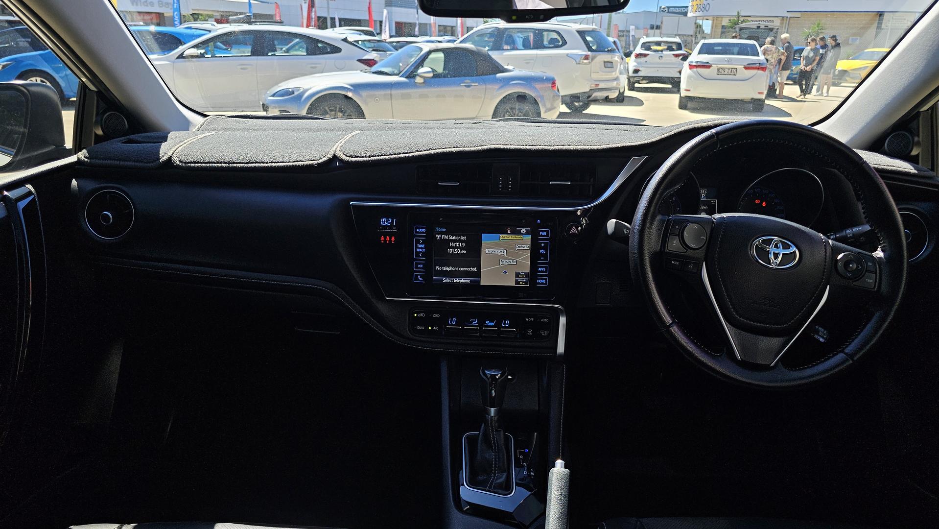2016 Toyota Corolla ZRE182R ZR Hatch Image 15