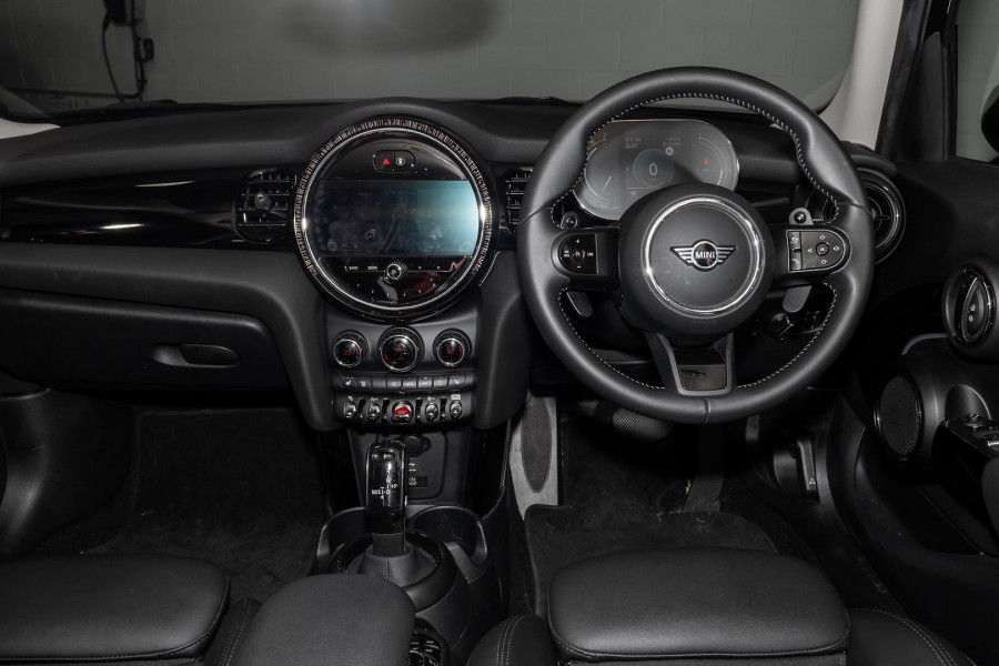 2023 MINI Cooper F55 LCI-2 S Classic Hatch