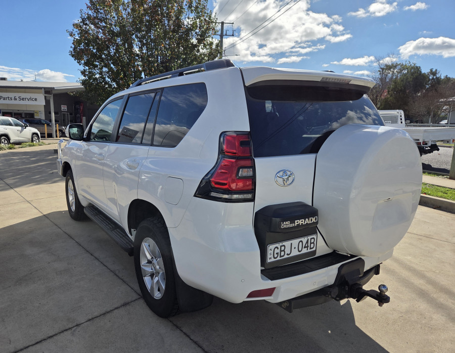 2019 Toyota LandCruiser Prado GDJ150R GXL SUV Image 5
