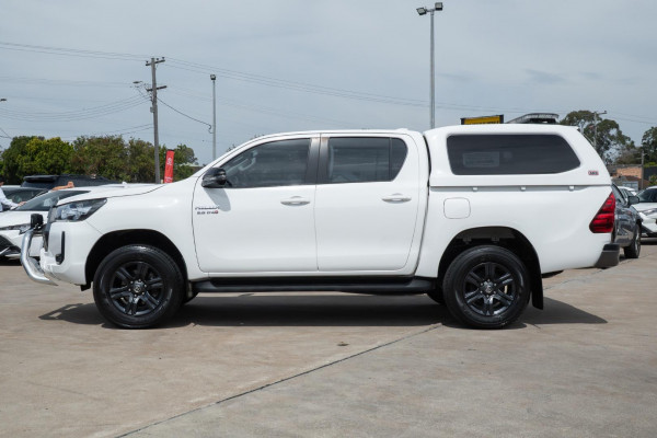 2023 Toyota HiLux GUN126R SR Cab Chassis Image 3