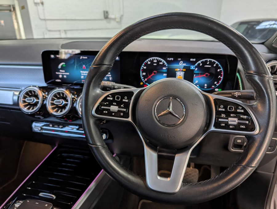 2023 Mercedes-Benz GLB-Class X247 GLB200 SUV Image 3