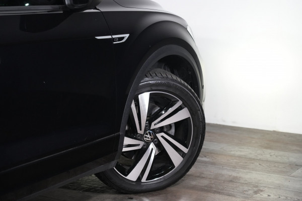 2024 Volkswagen T-Roc 140TSI R-Line SUV image 9