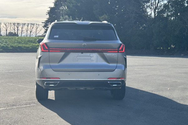 2026 MY25 MG QS IS31 Essence SUV Image 4