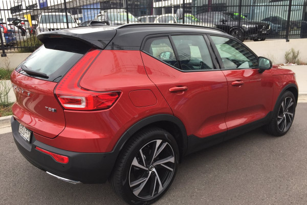2019 MY20 Volvo Xc40 XZ T5 R-Design Suv Image 2
