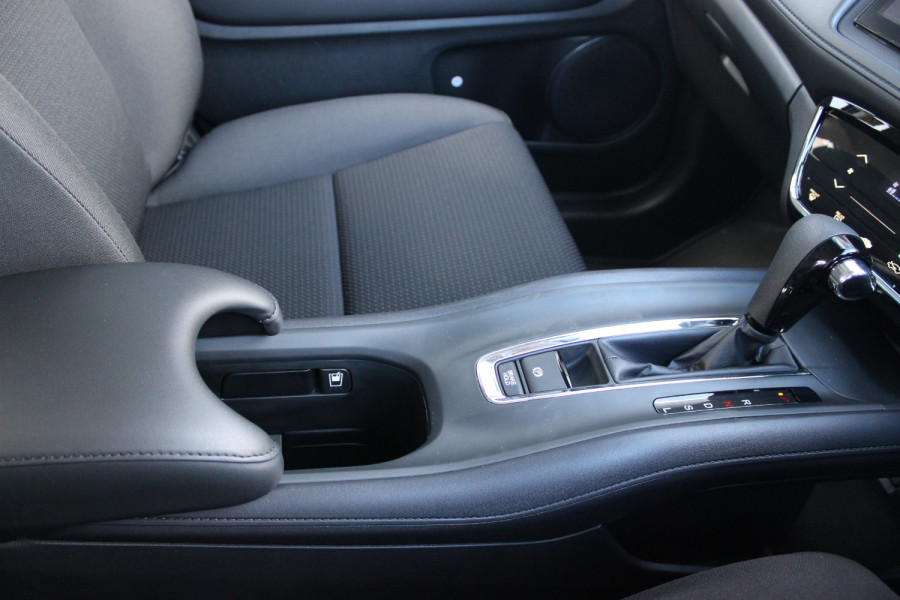 2020 MY21 Honda HR-V VTi Hatchback Image 26