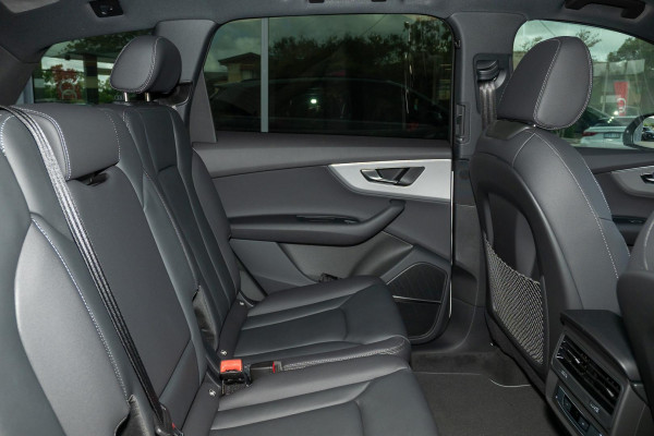 2025 Audi Q7 4M TDI 170kW SUV image 10