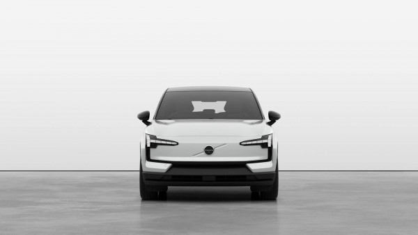 2025 Volvo EX30  Twin Motor Performance Ultra SUV image 6