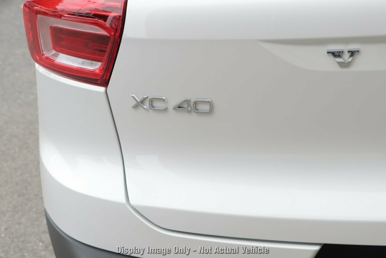 2023 Volvo XC40 XZ Ultimate B4 Bright SUV Image 16