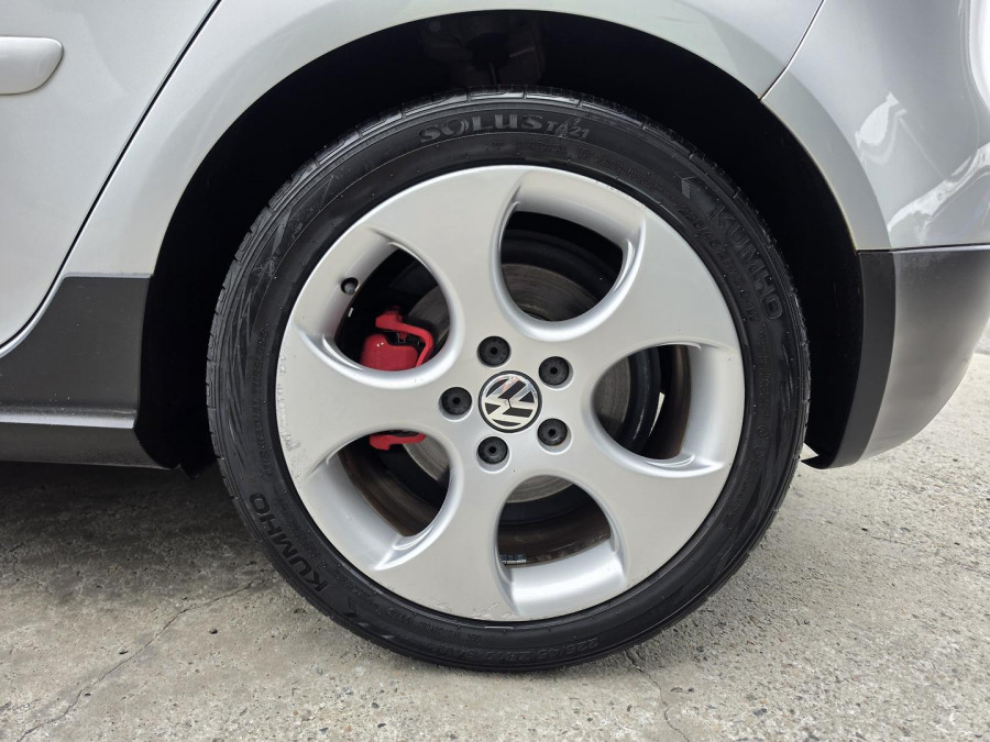 2007 Volkswagen Golf V GTI Hatch Image 11