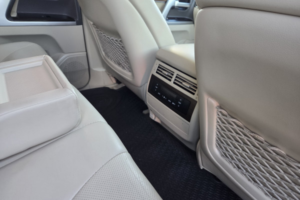 2019 Toyota LandCruiser VDJ200R VX SUV Image 12