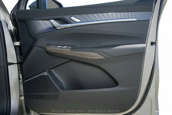 2025 MG QS IS31 Essence SUV Image 9