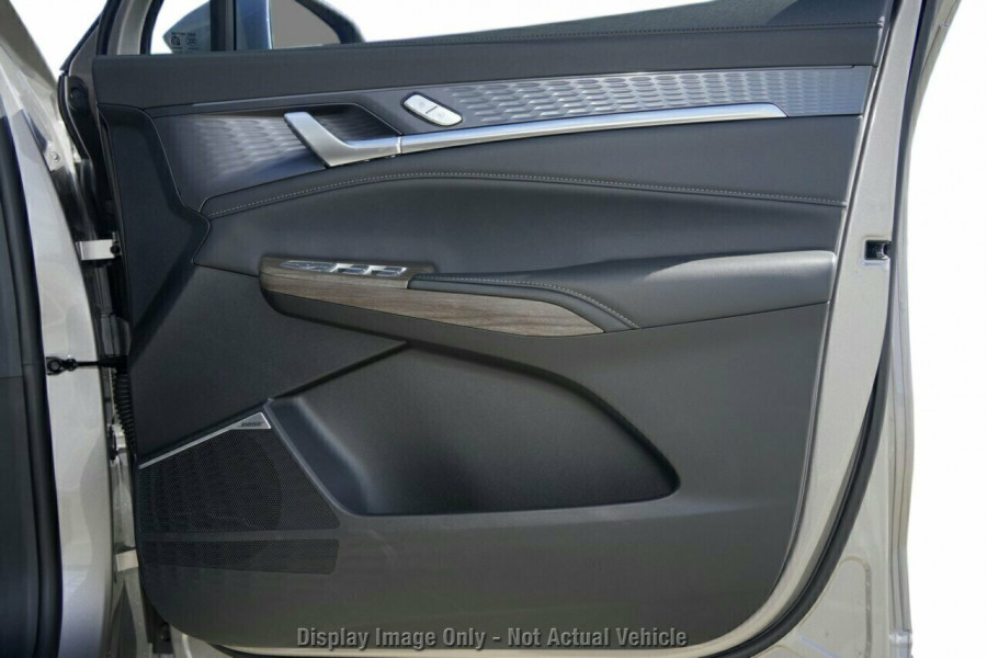 2025 MG QS IS31 Essence SUV Image 9