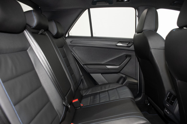 2023 Volkswagen T-Roc D11 R SUV Image 3