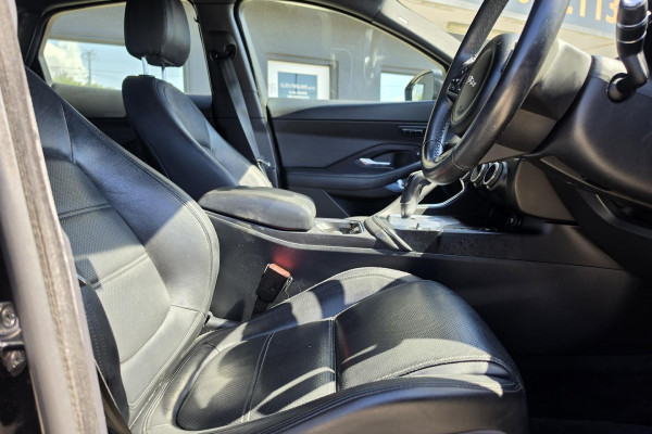 2019 Jaguar E-PACE X540 P200 SE SUV Image 19