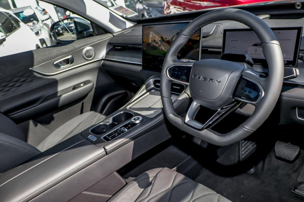 2026 Chery Tiggo 8 T31 Super Hybrid Ultimate SUV Image 4