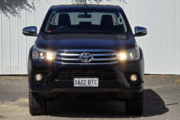2017 Toyota HiLux  SR5 Double Cab Pick Up