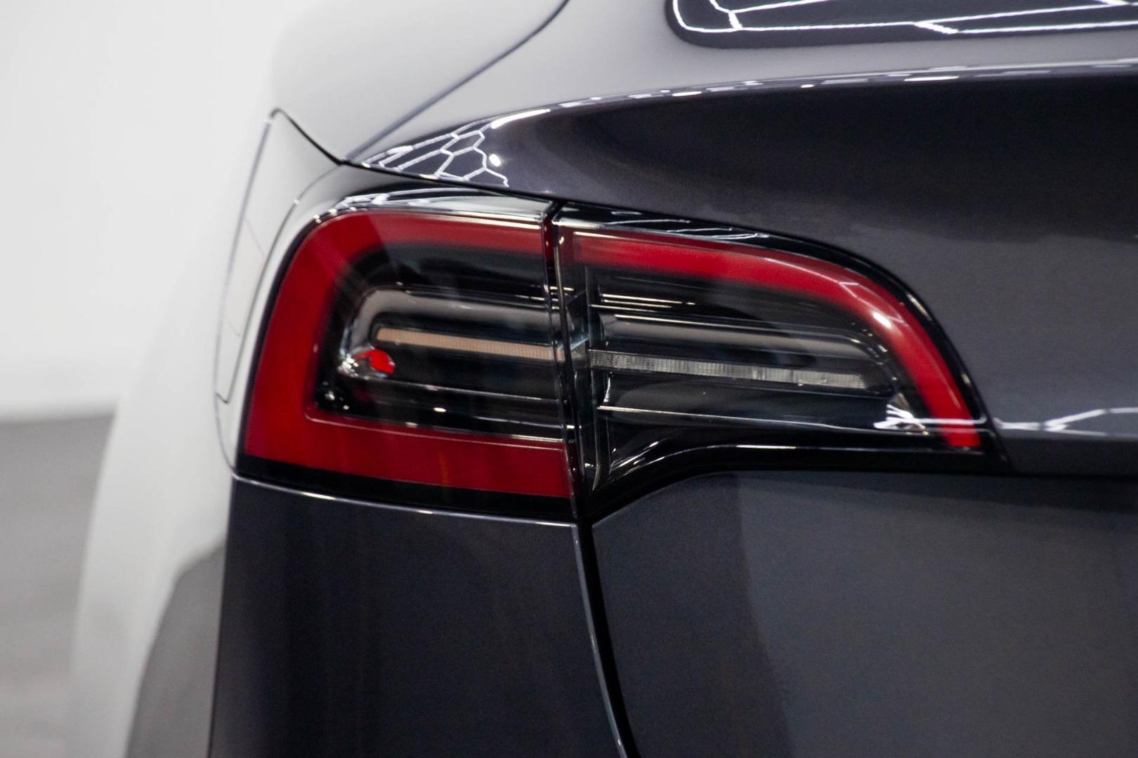 2022 Tesla Model 3  Long Range Sedan Image 16