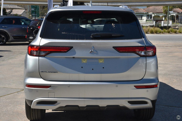 2024 Mitsubishi Outlander ZM LS SUV