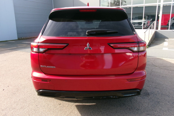 2023 MY24 Mitsubishi Outlander ZM Black Edition SUV Image 8