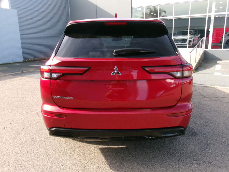 2023 MY24 Mitsubishi Outlander ZM Black Edition SUV Image 8