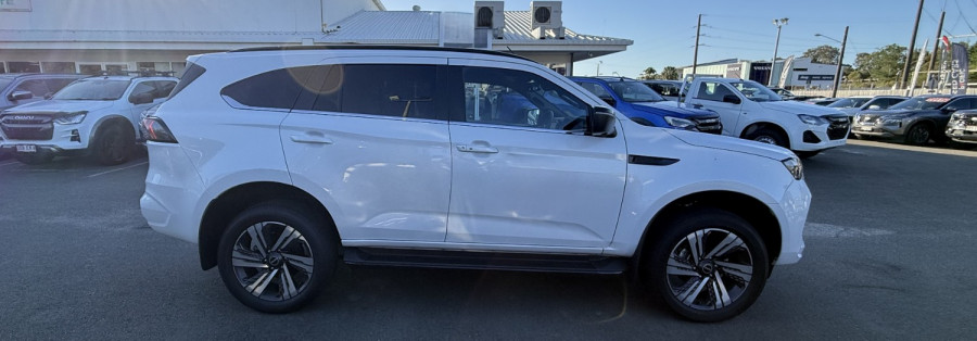 2025 MY25.5 Isuzu MU-X RJ LS-T SUV Image 10