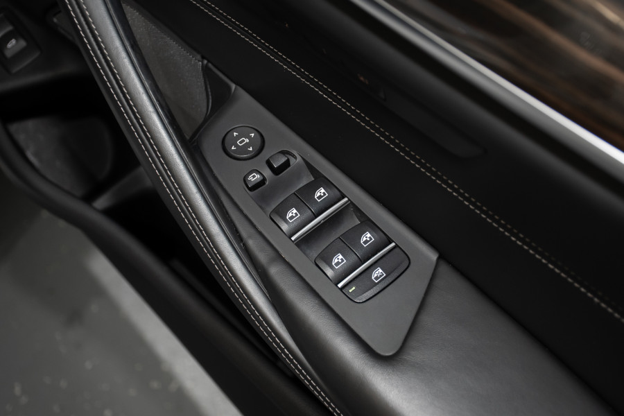 2018 BMW 5 Series 30d Luxury Line Sedan