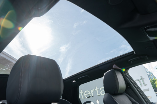 2026 Land Rover Discovery Sport L550 P250 Metropolitan SUV image 17