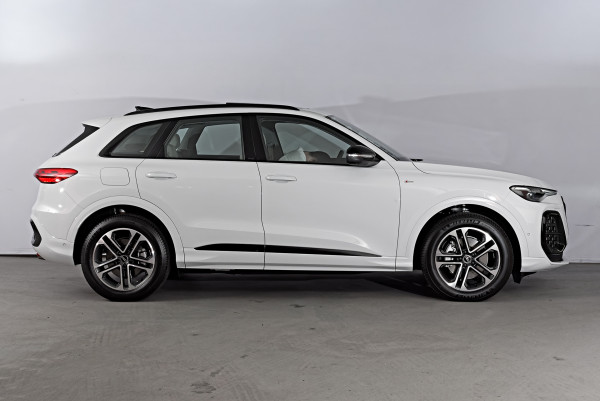 2025 Audi Q5 GU TFSI 150kW SUV image 3