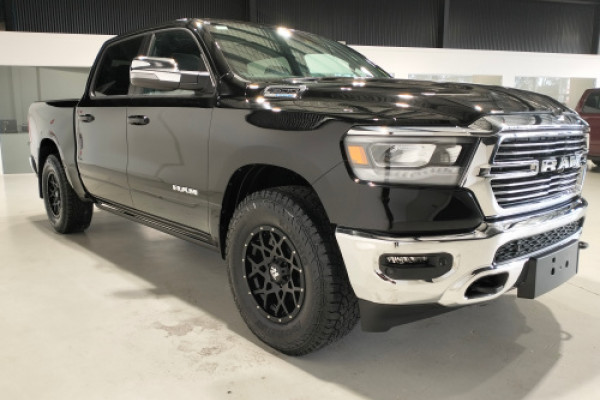 2024 Ram 1500 DT Laramie Ute