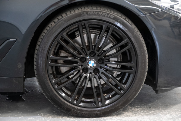 2019 BMW 5 Series 20i M Sport Sedan Image 6