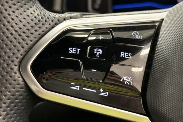2022 MY23 Volkswagen T-Roc D11 140TSI R-Line SUV