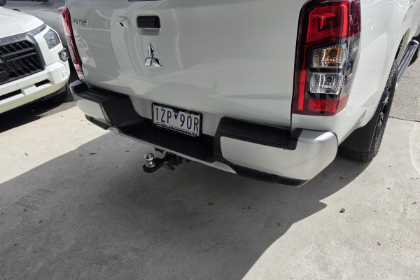 2022 MY22.5 Mitsubishi Triton MR GLX-R Ute Image 10