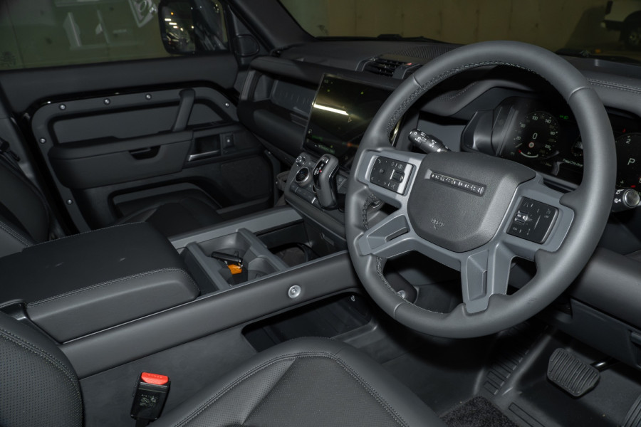 2026 Land Rover Defender L663 110 D350 X-Dynamic SE SUV
