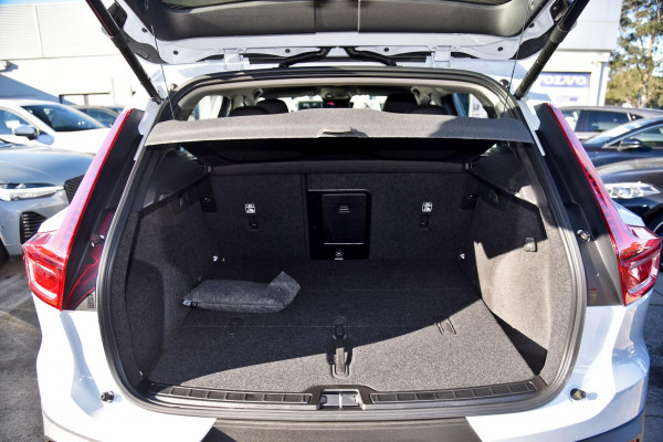 2025 MY26 Volvo XC40 XZ Plus B4 SUV Image 10