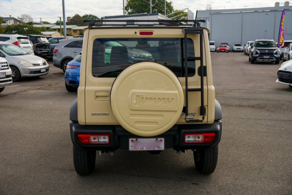 2024 Suzuki Jimny JB74 GLX Coupe Image 3